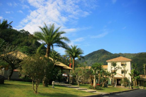Hui-Lai Resorts